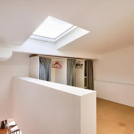 Bright And Comfortable For 4 People * Paris