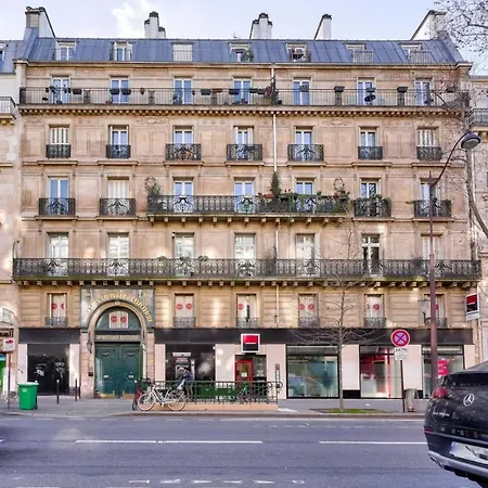 Bright And Comfortable For 4 People Paris